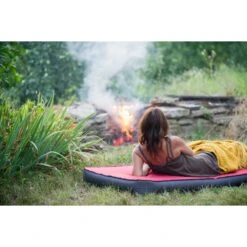 Exped MegaMat Duo 10 - Isolatiemat - LW+ - Ruby -Buitenuitrusting exped in action 358 1196855