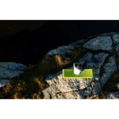 Exped Ultra 1R Mummy Sleeping Mat - LW - Lichen -Buitenuitrusting exped in action 489 1195275