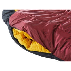 Nordisk Oscar -10° Mummy L Sleeping Bag - Rio Red/Mustard Yellow/Black -Buitenuitrusting oscar minus 10 mummy nordisk sleeping bag 04 836666