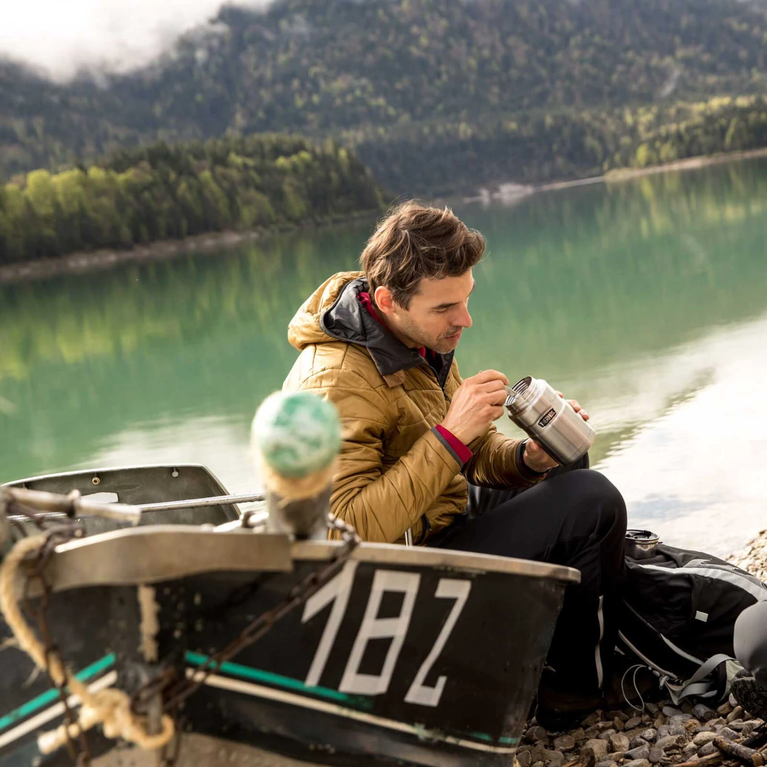 THERMOS® Stainless King Food Jar 0.71L Isolerende Voedselbox - Cranberry Red Polished 4 THERMOS® Stainless King Food Jar 0.71L Isolerende Voedselbox - Cranberry Red Polished - Afbeelding 2