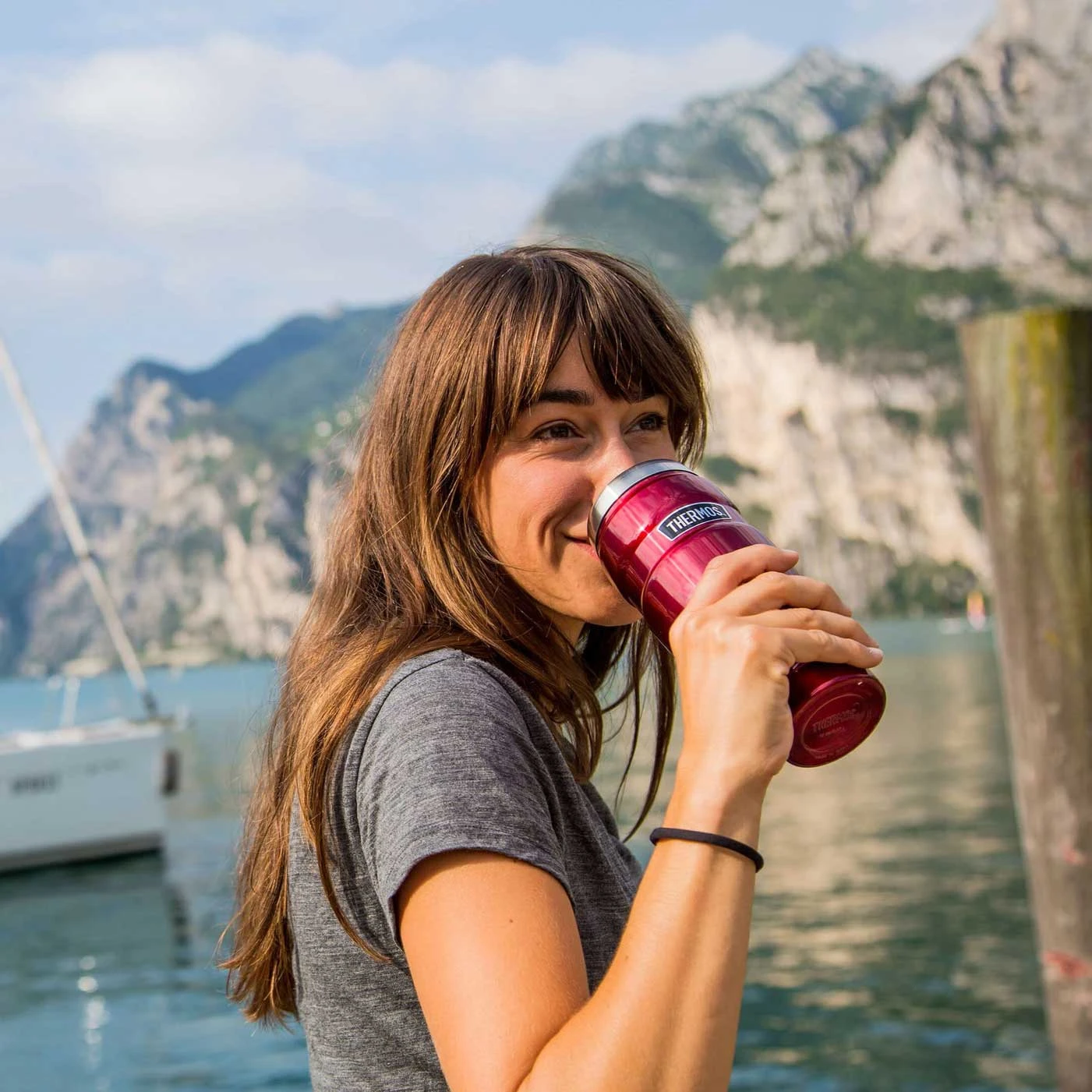 THERMOS® Stainless King Insulated Mug 0.47L - Midnight Blue Polished 4 THERMOS® Stainless King Insulated Mug 0.47L - Midnight Blue Polished - Afbeelding 2